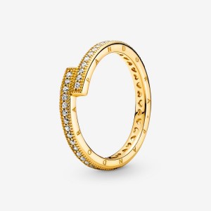 Pandora Sparkling Overlapping Ring Gold Plated | 014PGMLFY