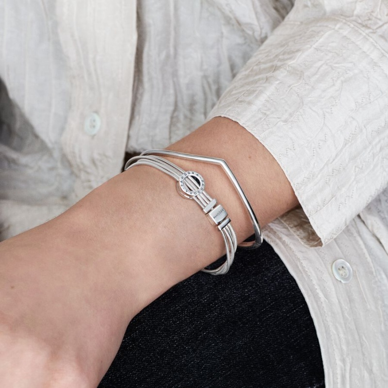 Pandora Polished Wishbone Bangle Sterling Silver | 473YGWLPC