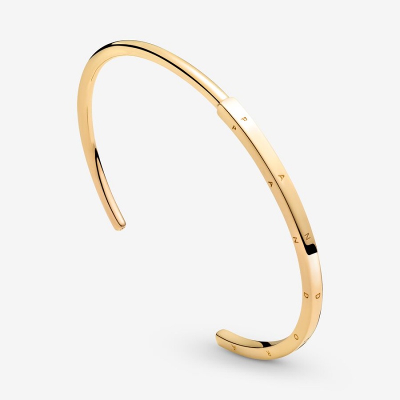 Pandora Signature I-D Open Bangle Gold Plated | 713LWPTAH